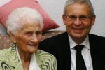 Herzliche Grüße einer 99-jährigen